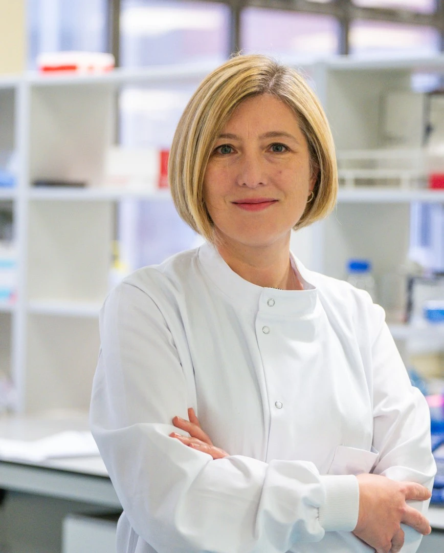 Dr Esther Moss